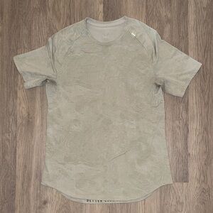 lululemon athletica Light Tan Short Sleeve Tee